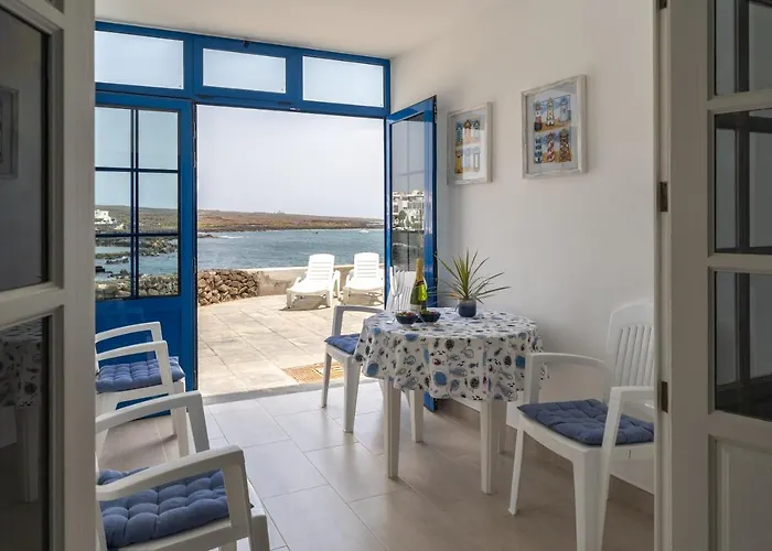 El Muellito Ocean View *